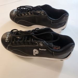 Racing shoes